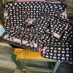 4 piece set Vera bradley pink elephant.             🩷🩵❤️Make an offer!!!